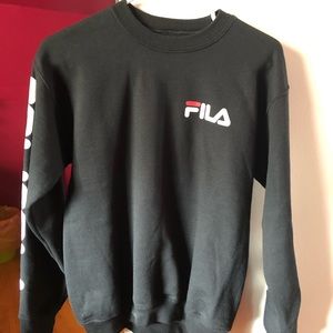 Women's XS Fila Crewneck w/Logo